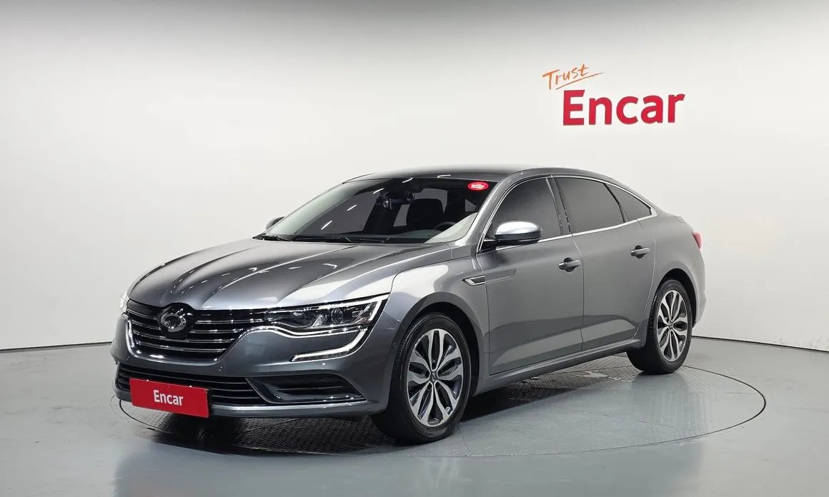 Renault SM6 2016