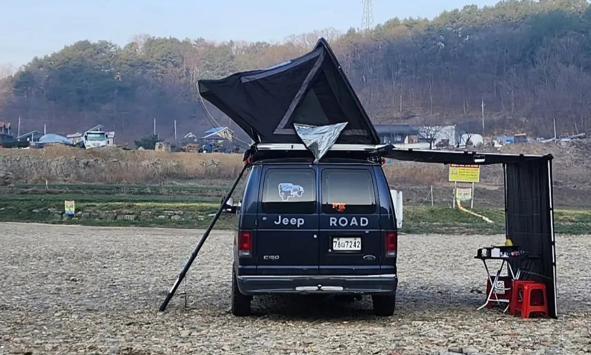 Ford E-Series 2003