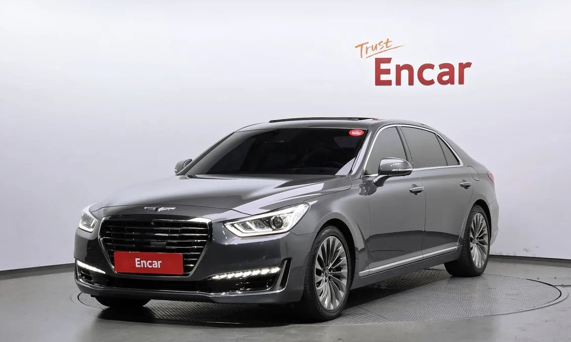 Genesis EQ900 2017