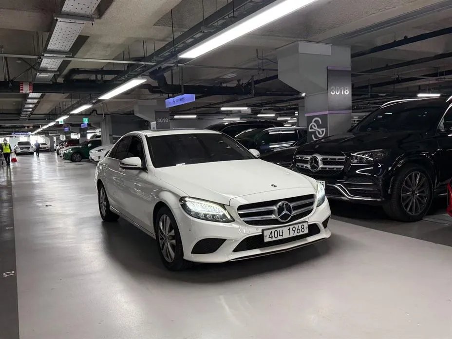 Mercedes-Benz C-Class 2019