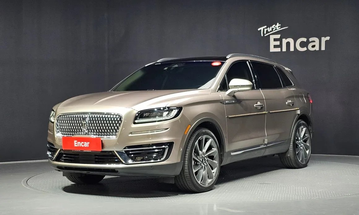 Lincoln Nautilus 2020