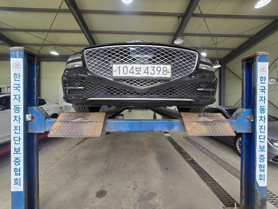 Genesis G80 2021