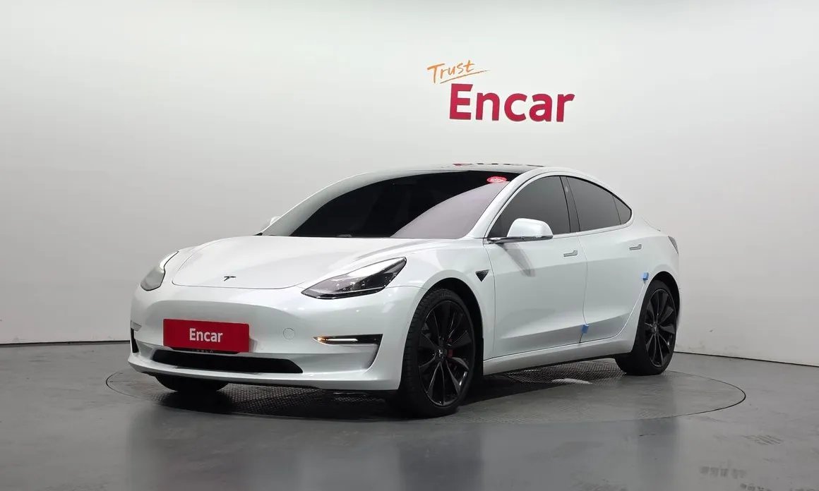 Tesla Model 3 2020