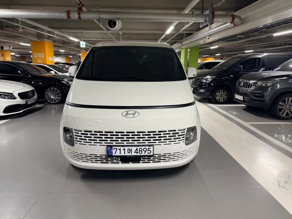 Hyundai Staria 2025