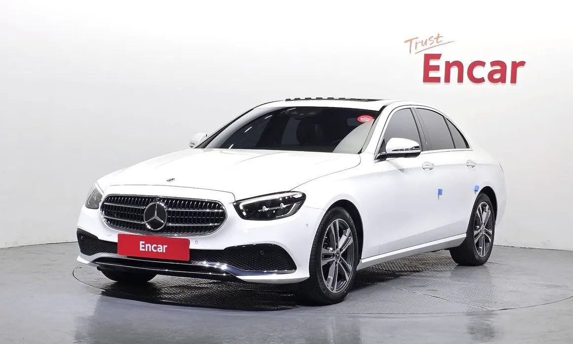 Mercedes-Benz E-Class 2023
