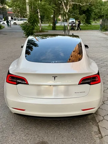 Tesla Model 3 I 2020