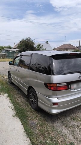 Toyota Estima II 2002