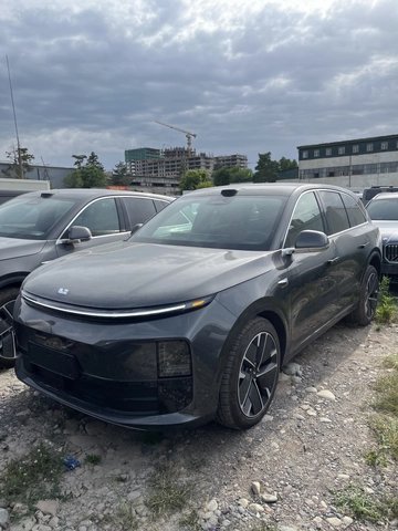 Li Auto L6 2025
