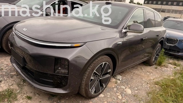 Li Auto L6 2025