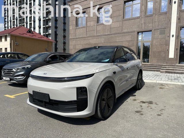 Li Auto L6 2024