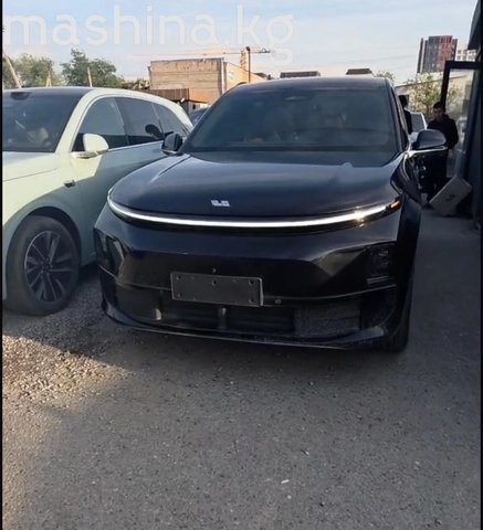 Li Auto L6 2025