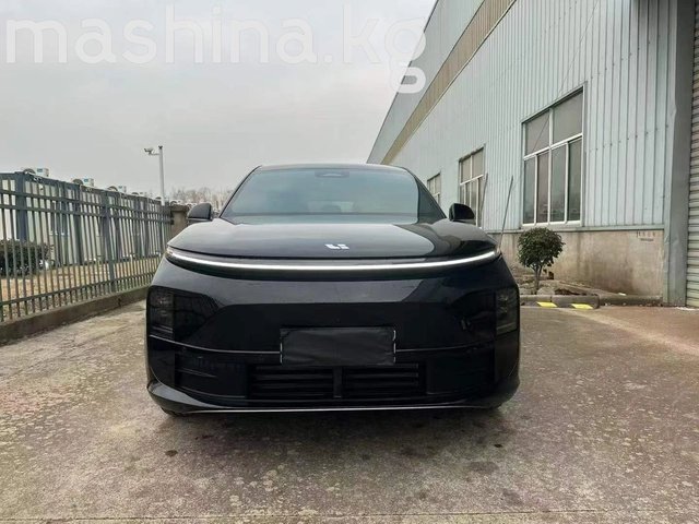 Li Auto L6 2025