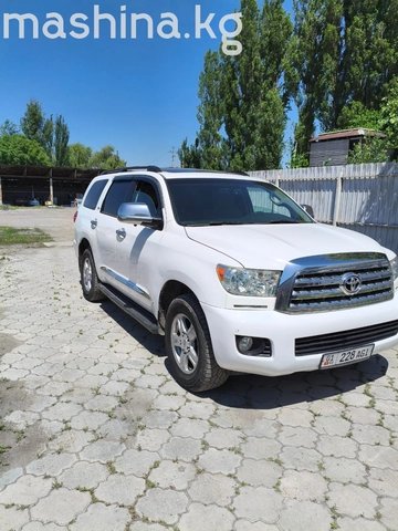 Toyota Sequoia II 2011