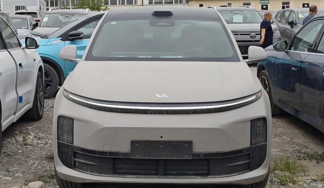Li Auto L6 2024