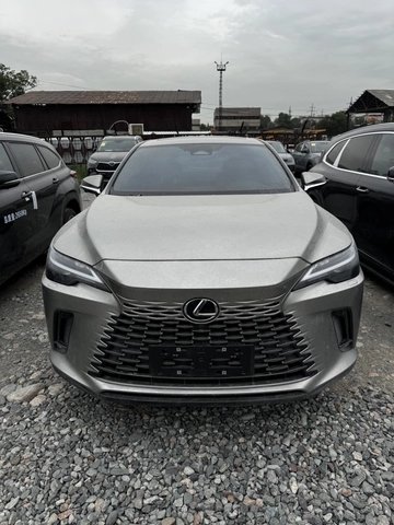 Lexus RX V 2025
