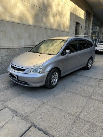 Honda Stream I 2001