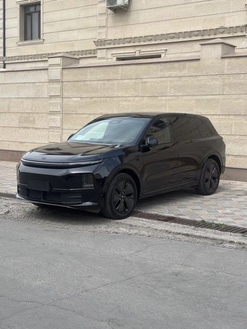Li Auto L6 2024