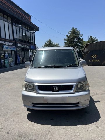 Honda Stepwgn II 2003