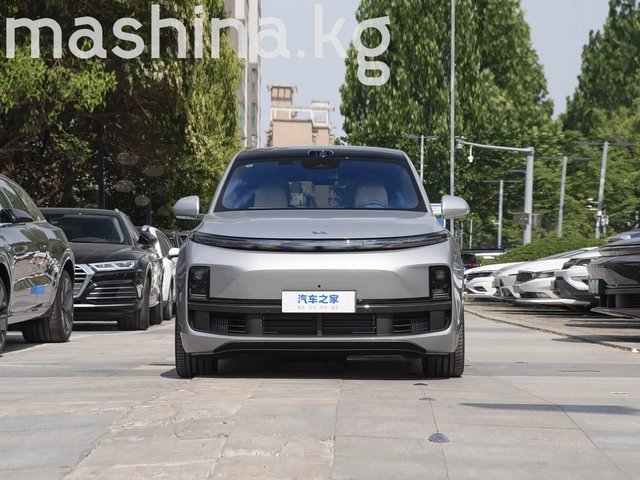 Li Auto L8 2026