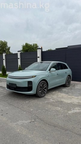 Li Auto L6 2025