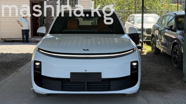 Li Auto L6 2025