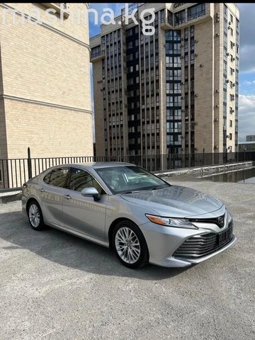 Toyota Camry VIII (XV70) 2018