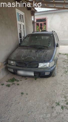 Mitsubishi Space Wagon II 1995