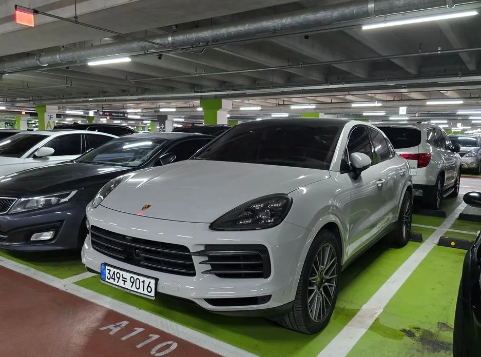 Porsche Cayenne 2023