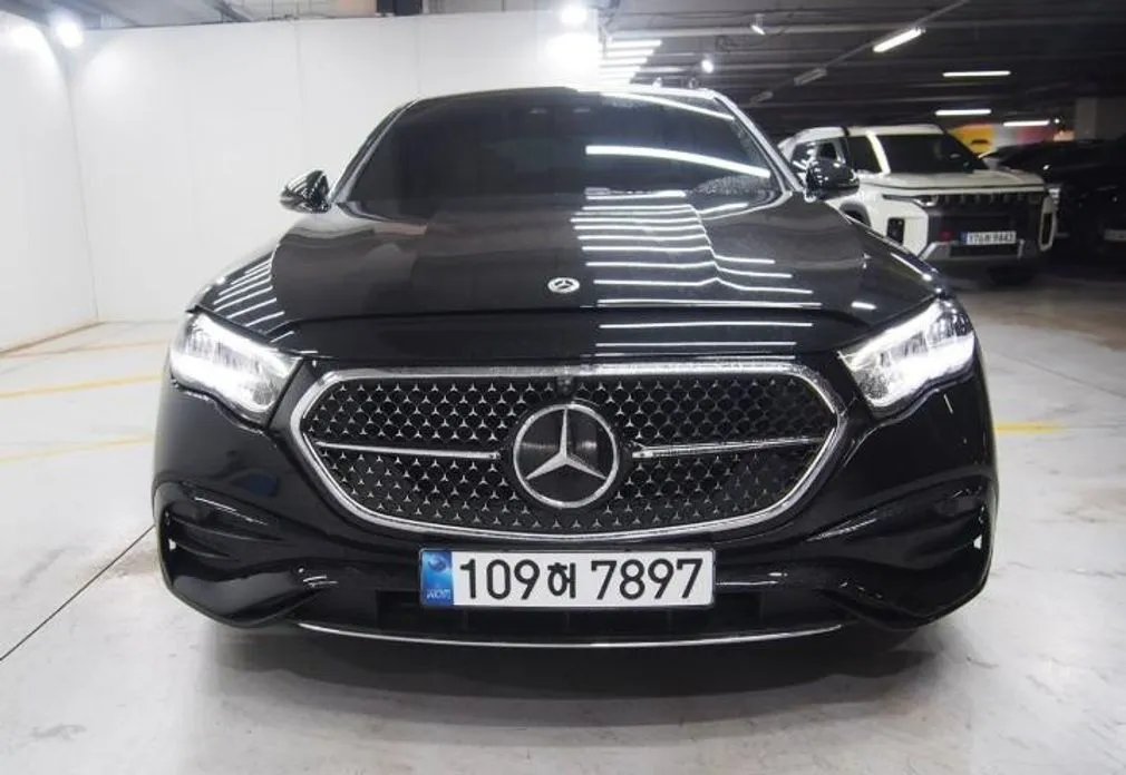 Mercedes-Benz E-Class 2026