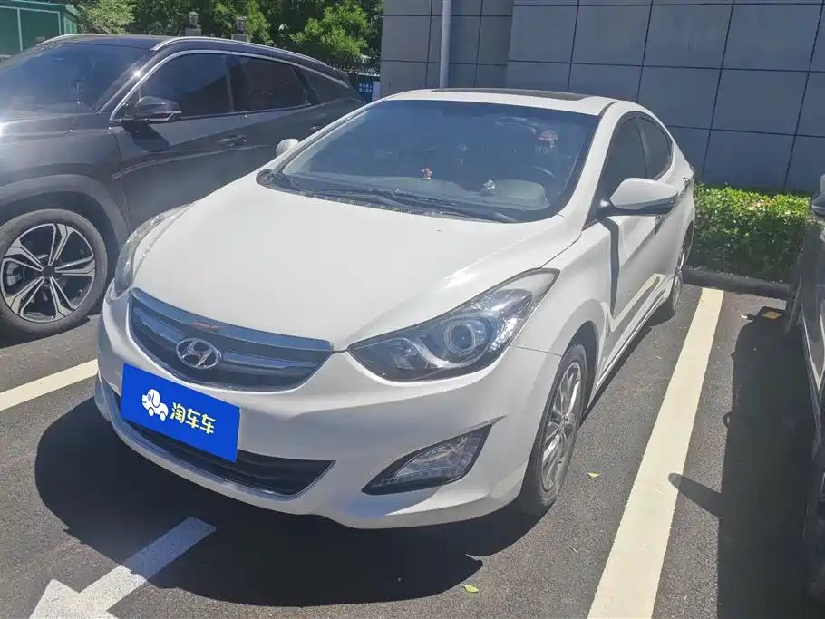 Hyundai Elantra Langdong 2015