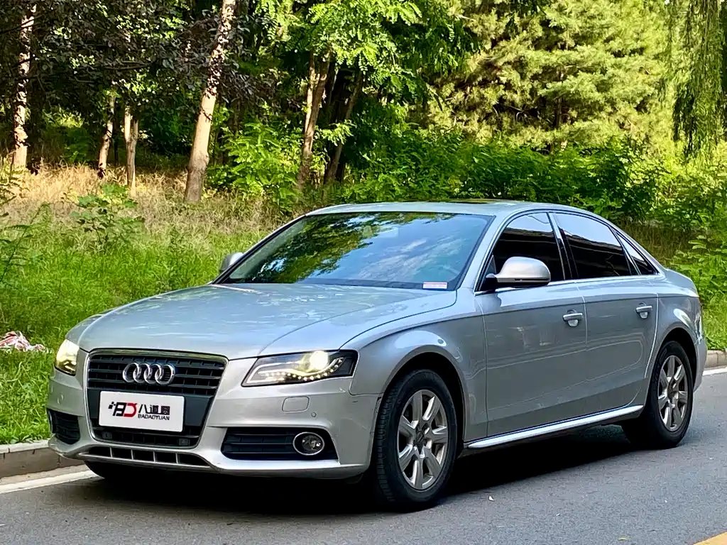 Audi A4L 2012