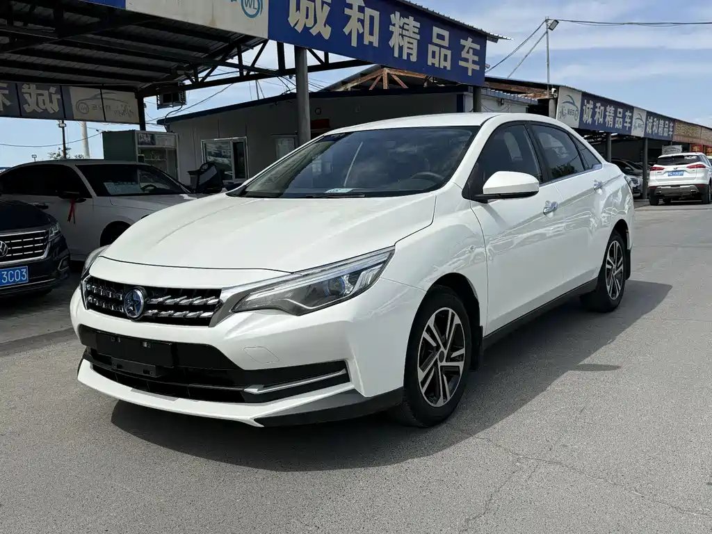 Venucia D60 2019