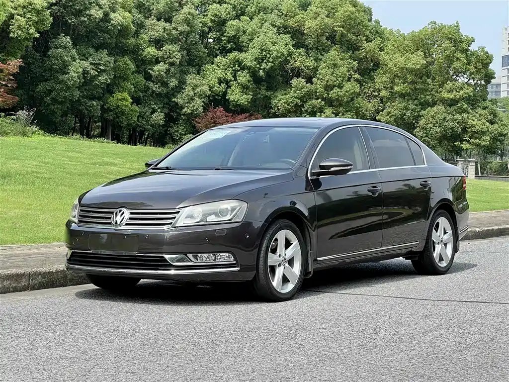 Volkswagen Magotan 2011
