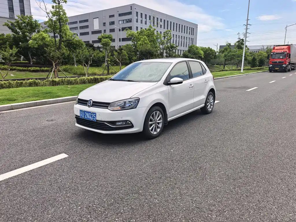 Volkswagen Polo 2015