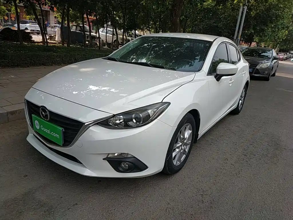Mazda 3 Axela 2016