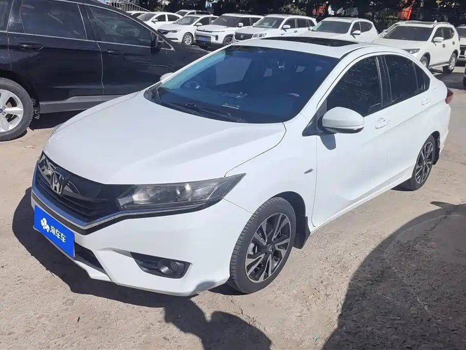 Honda Greiz 2016