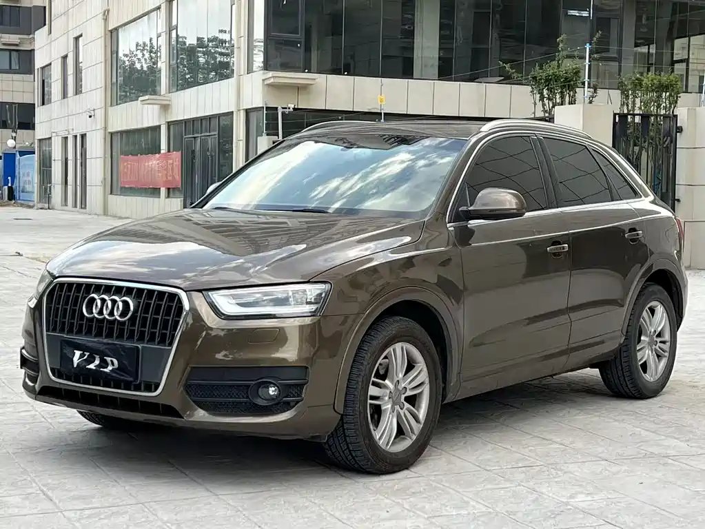 Audi Q3 2014