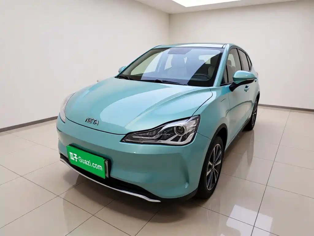 Neta Neta V 2022