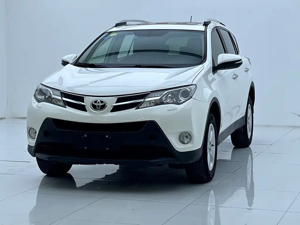 Toyota RAV4 2015