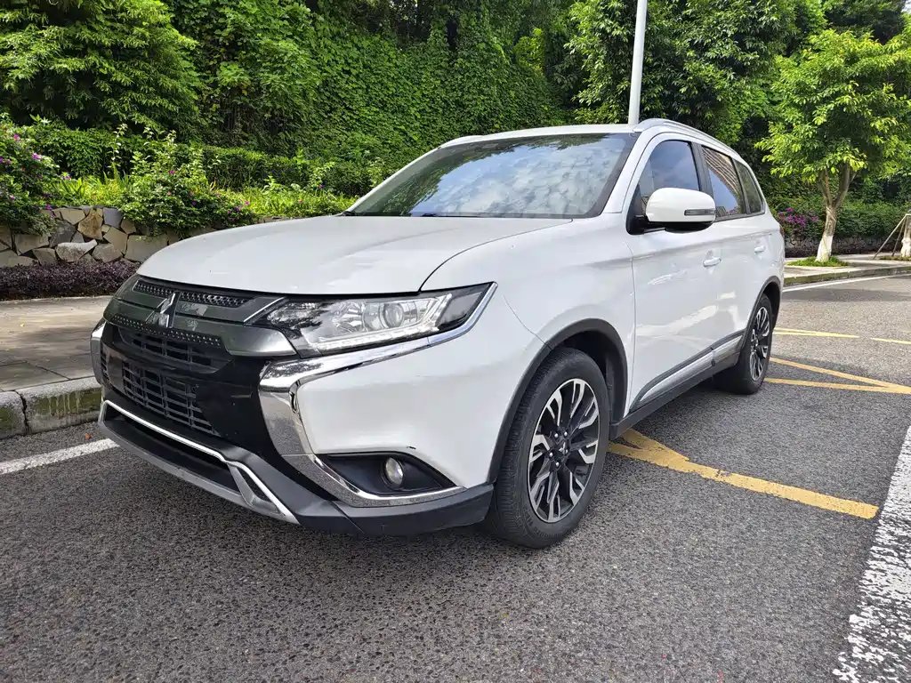 Mitsubishi Outlander 2019