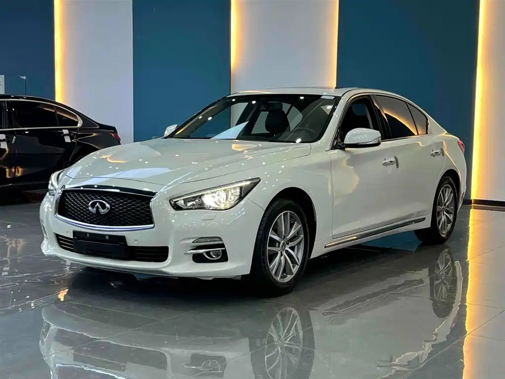 Infiniti Q50L 2017