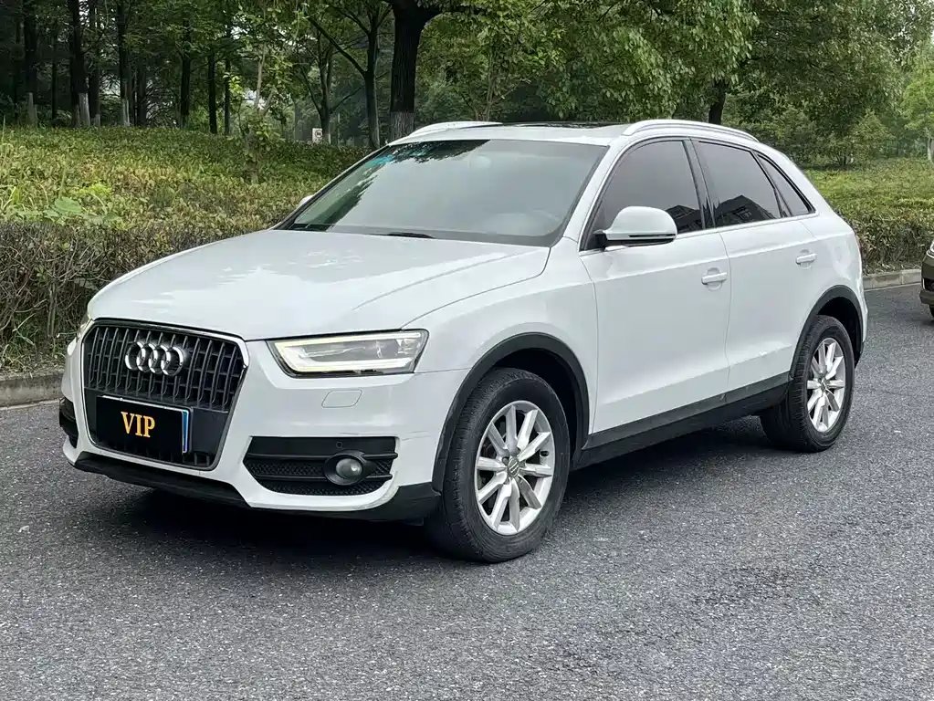 Audi Q3 2015