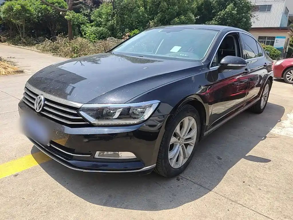 Volkswagen Magotan 2016