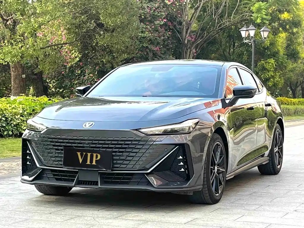 Changan UNI-V 2022