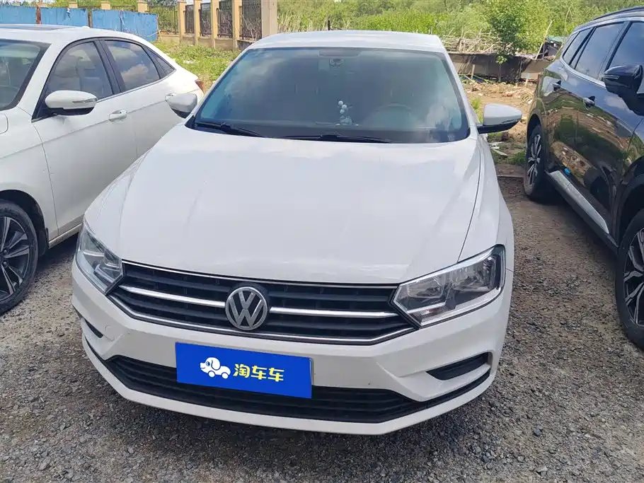 Volkswagen Bora 2023