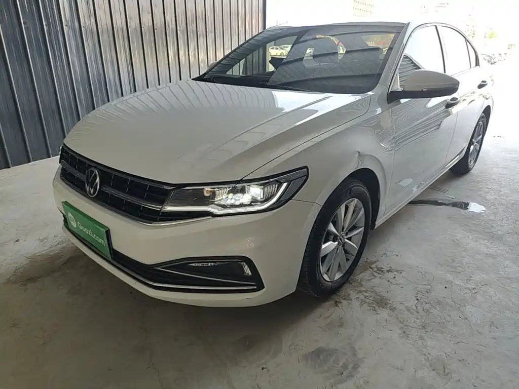 Volkswagen Bora 2021