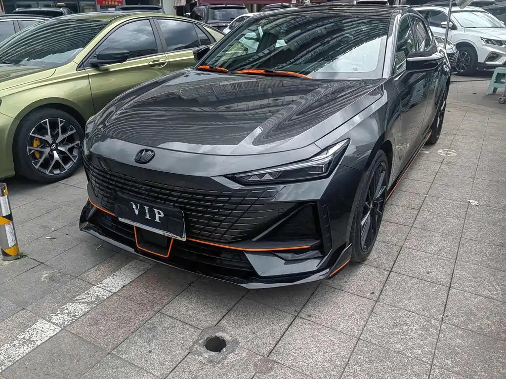 Changan UNI-V 2022