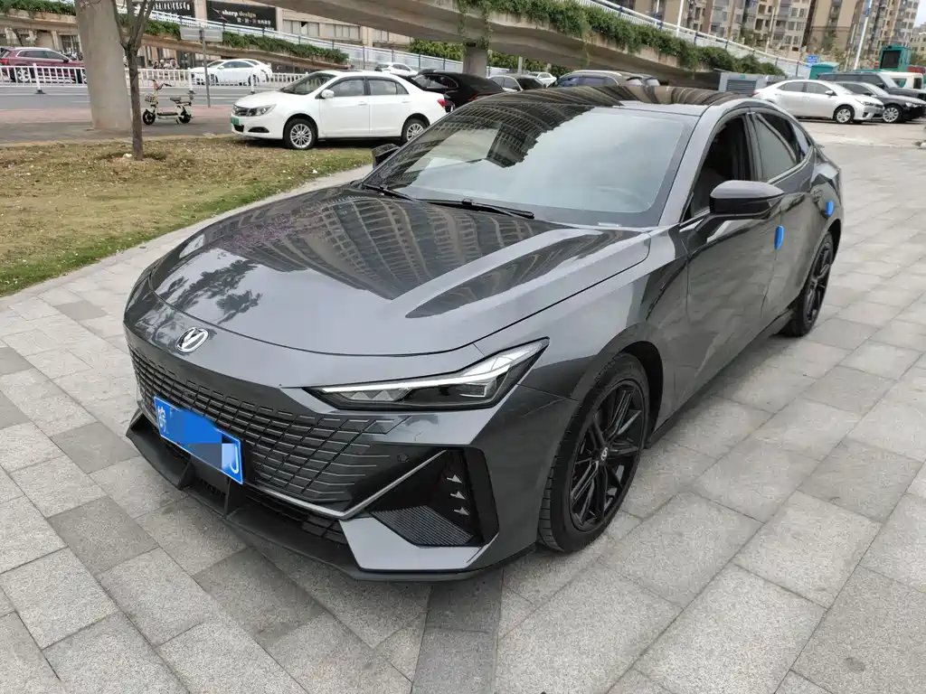 Changan UNI-V 2022