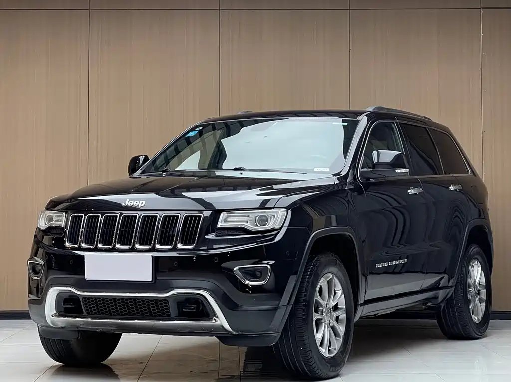 Jeep Grand Cherokee (Import) 2015