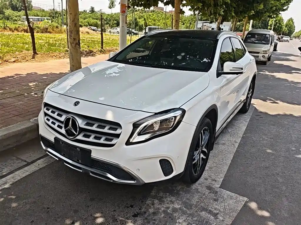 Mercedes-Benz GLA 2017